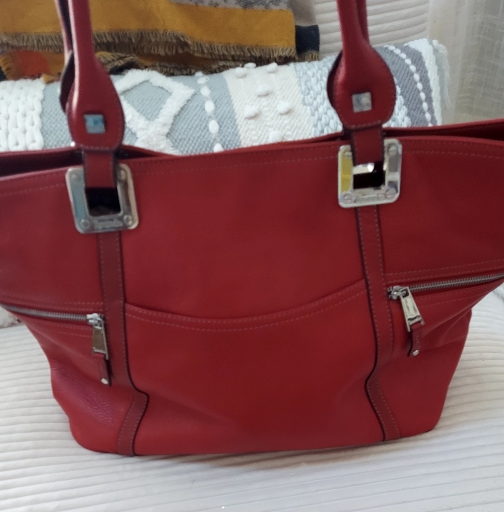 Red Leather Top-Handle Tote Bag🏷